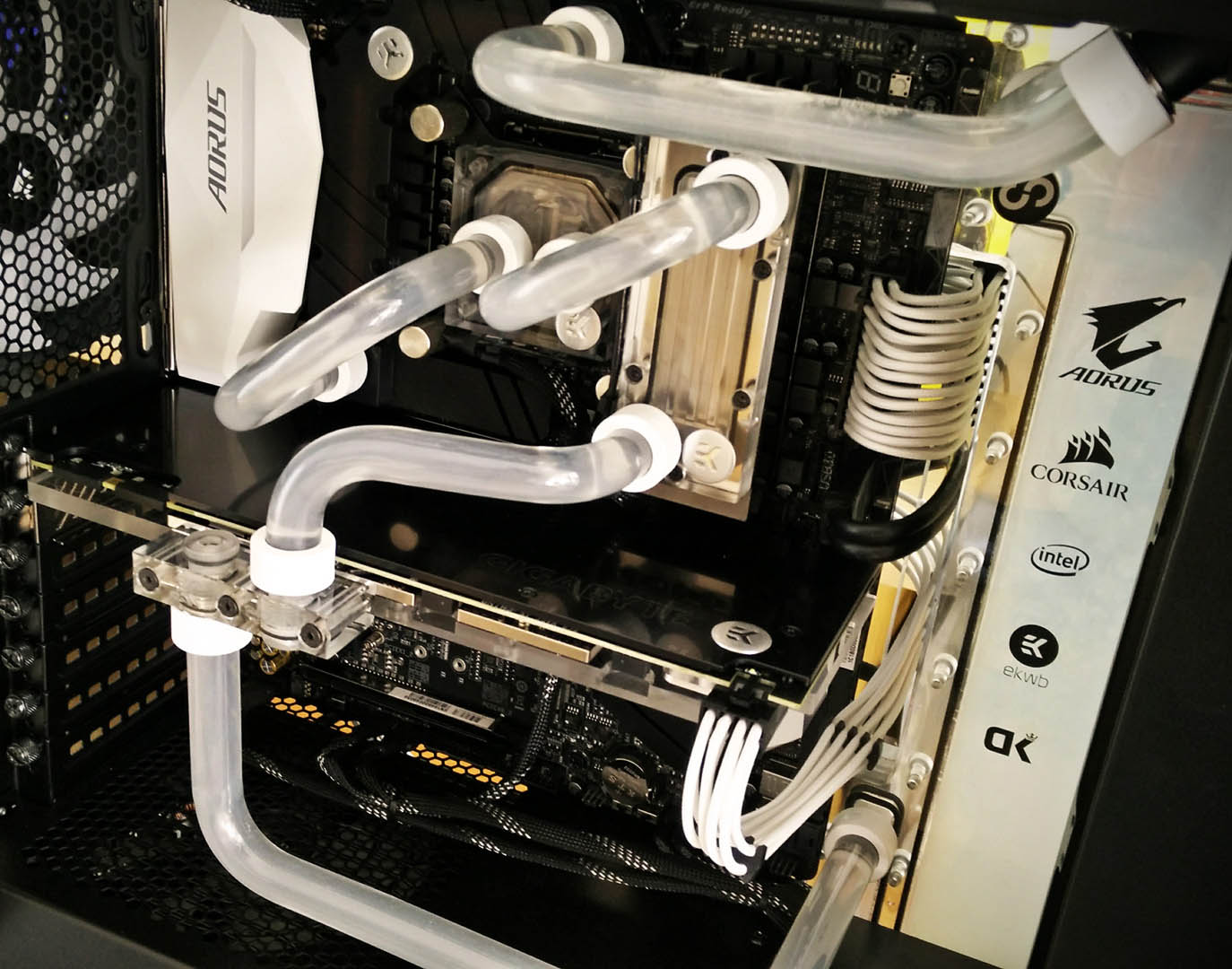 Tubos rígidos en una RL custom